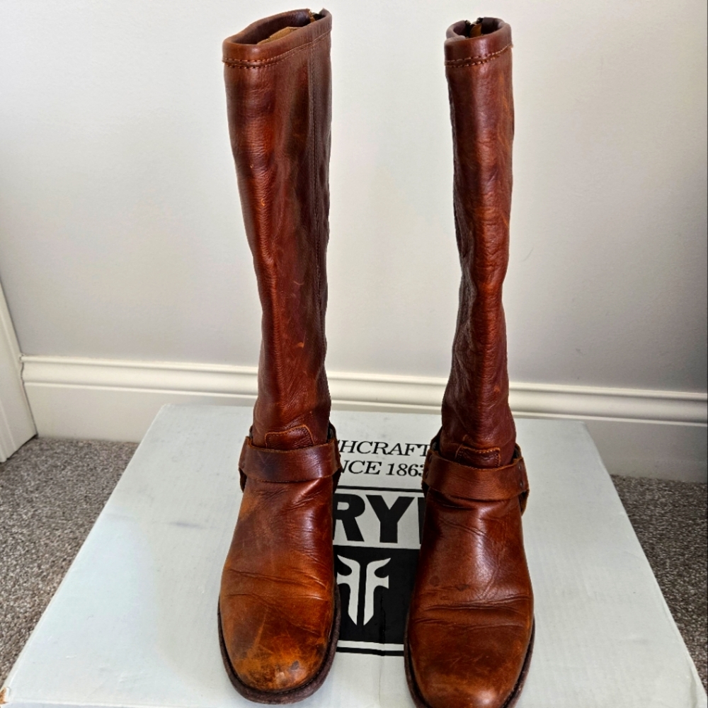 FRYE Women's Boots